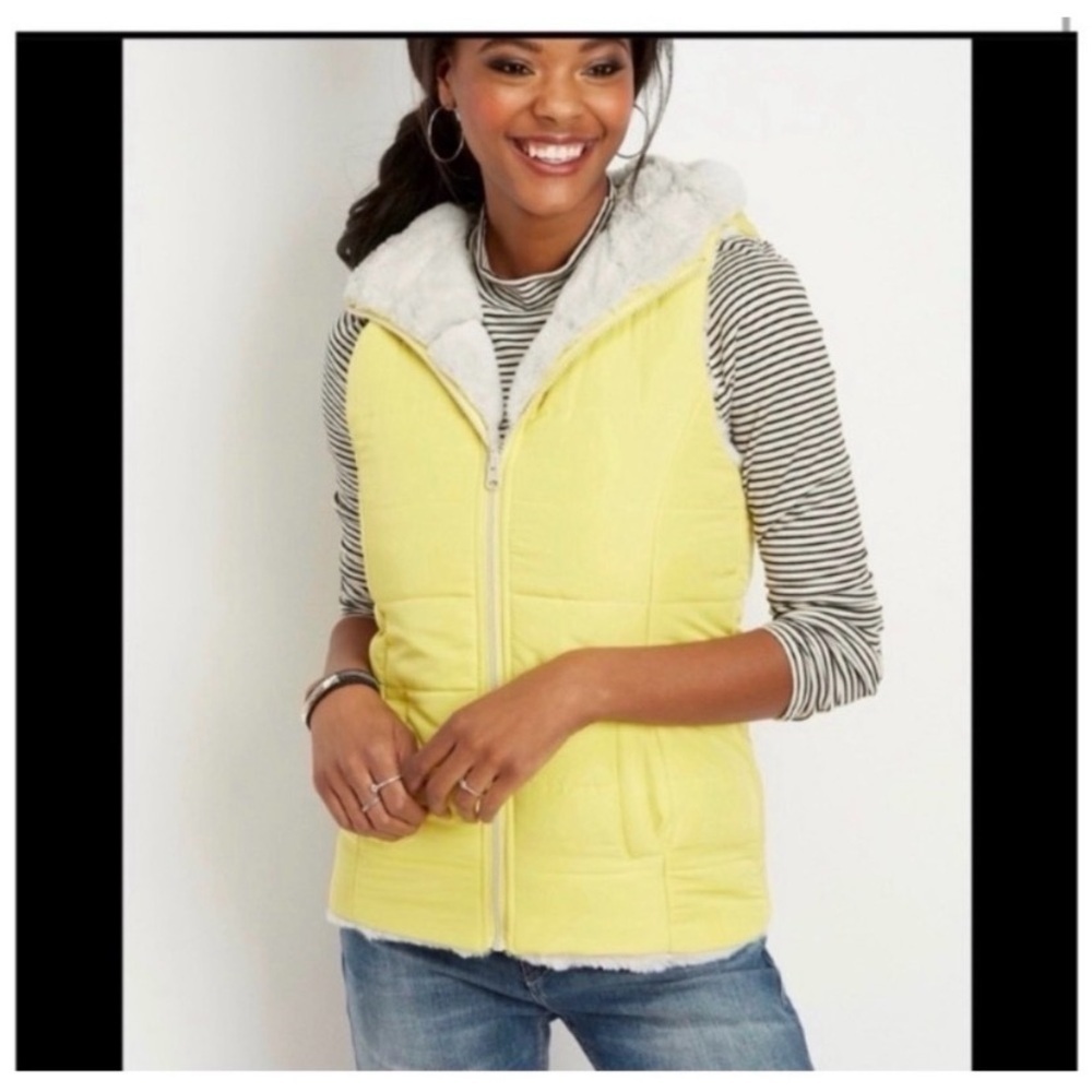 MAURICES Winter Puffer Reversible Vest - Picture 3 of 6